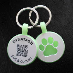 Dierenpenning met pootmotief van fluorescerende siliconen met QR-code